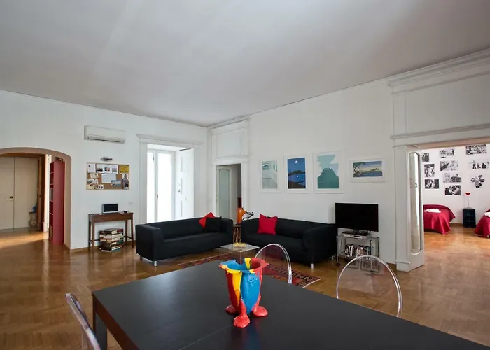 Bella Art Gallery